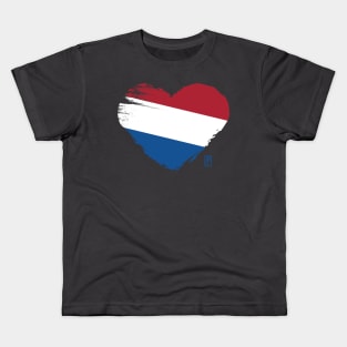 I love my country. I love the Netherlands. I am a patriot. In my heart, there is always the flag of the Netherlands. Kids T-Shirt